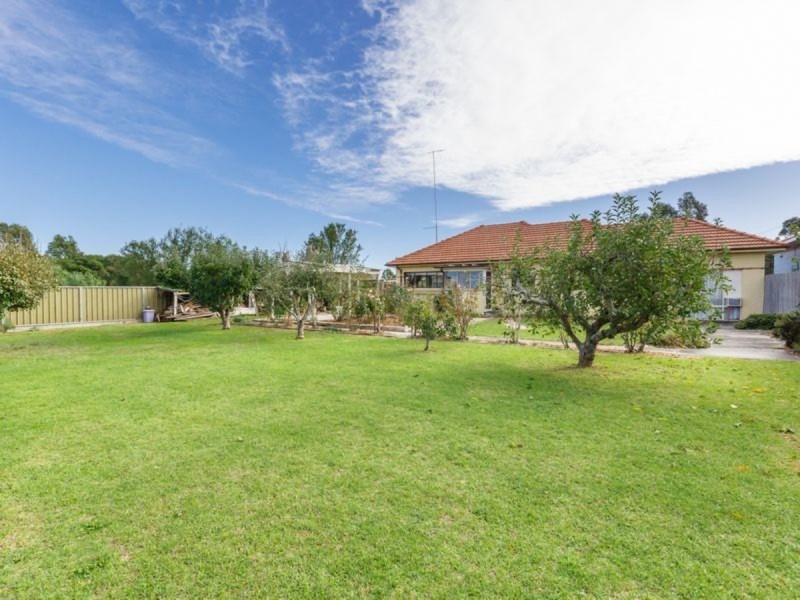 2 Jones Street, Stratford VIC 3862