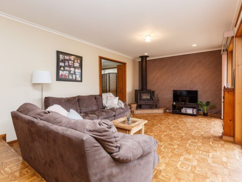 6 McDonald Court, Sale VIC 3850