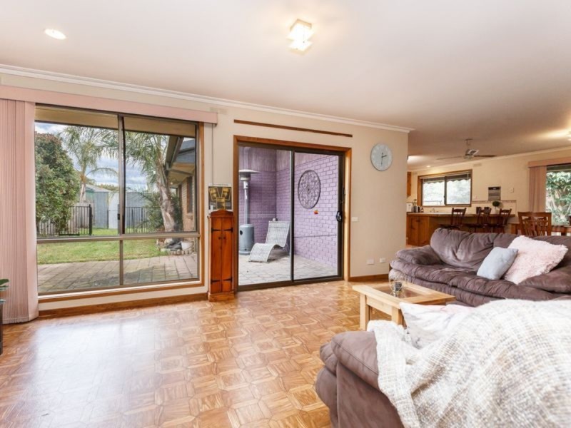 6 McDonald Court, Sale VIC 3850