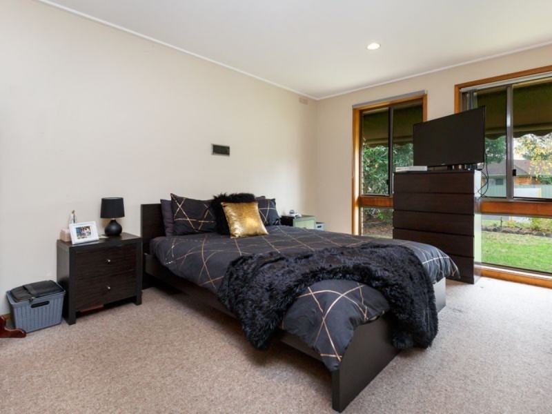 6 McDonald Court, Sale VIC 3850