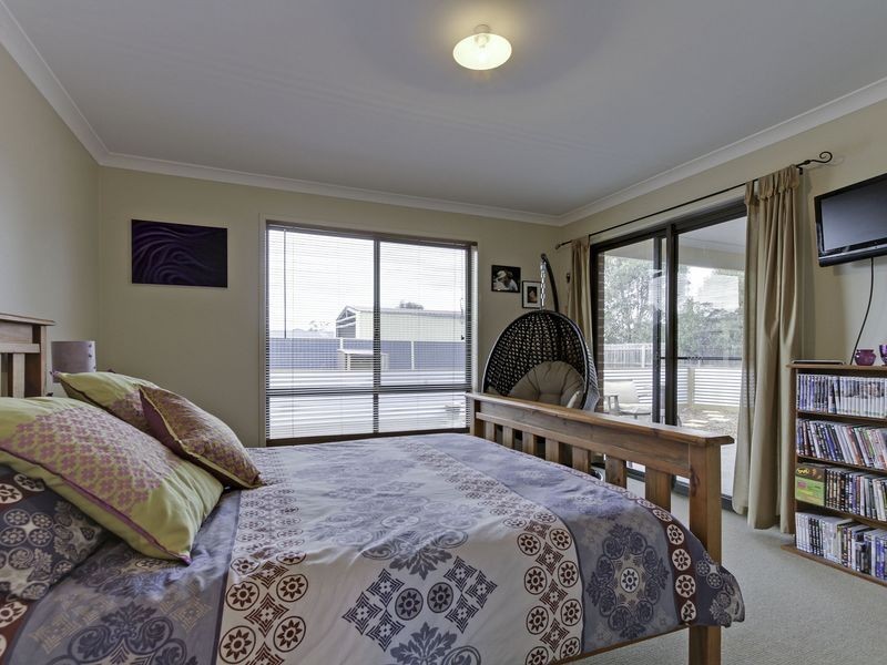 16 LLoyd Street, Stratford VIC 3862