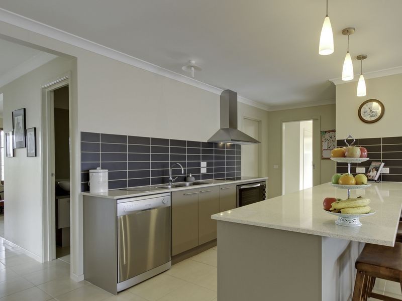 16 LLoyd Street, Stratford VIC 3862