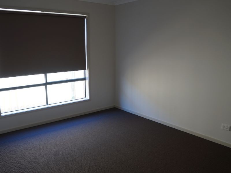 5 Gilchrist Court, Stratford VIC 3862