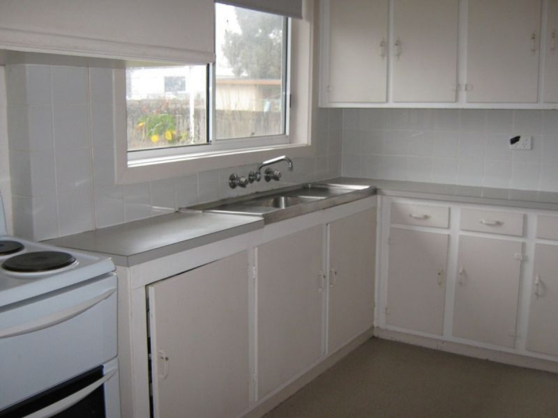 12 Campbell Court, Sale VIC 3850