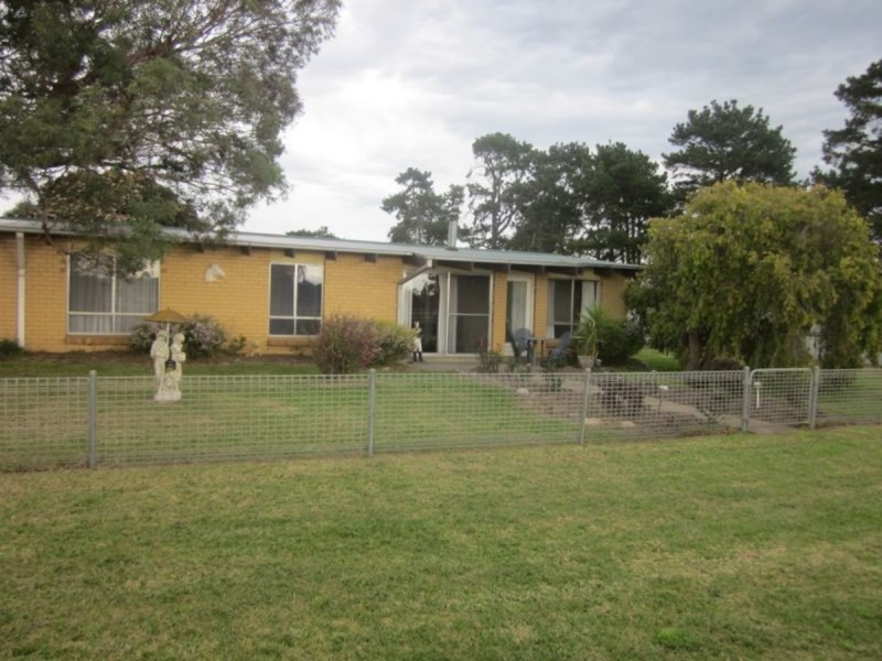 1110 Princess Highway, Stratford VIC 3862