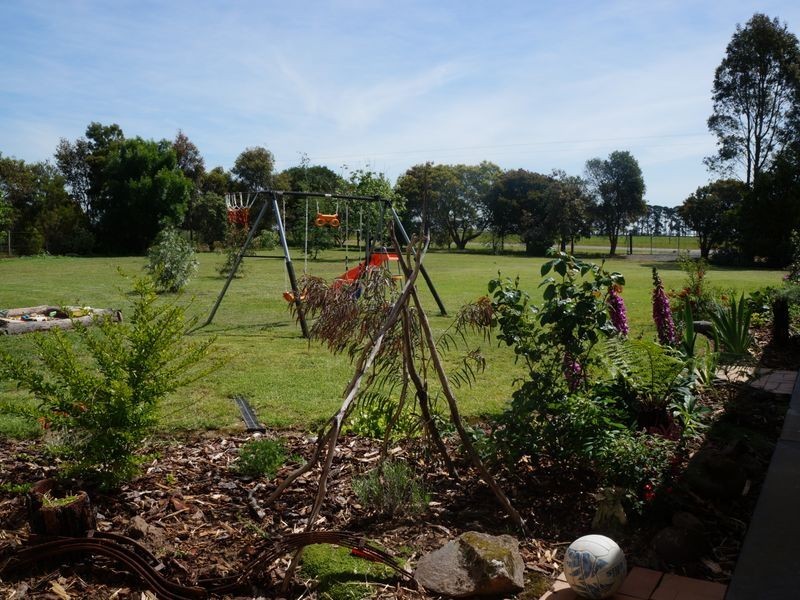 4 Sovereign Drive, Wurruk VIC 3850