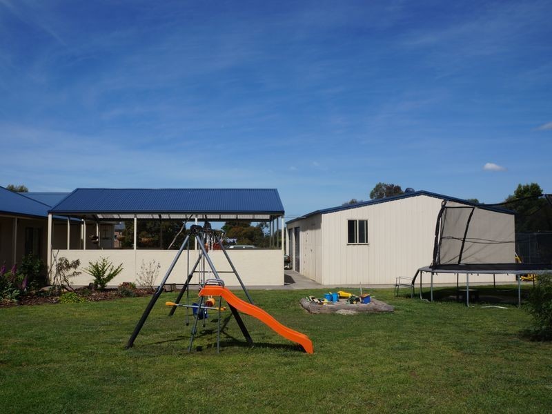 4 Sovereign Drive, Wurruk VIC 3850