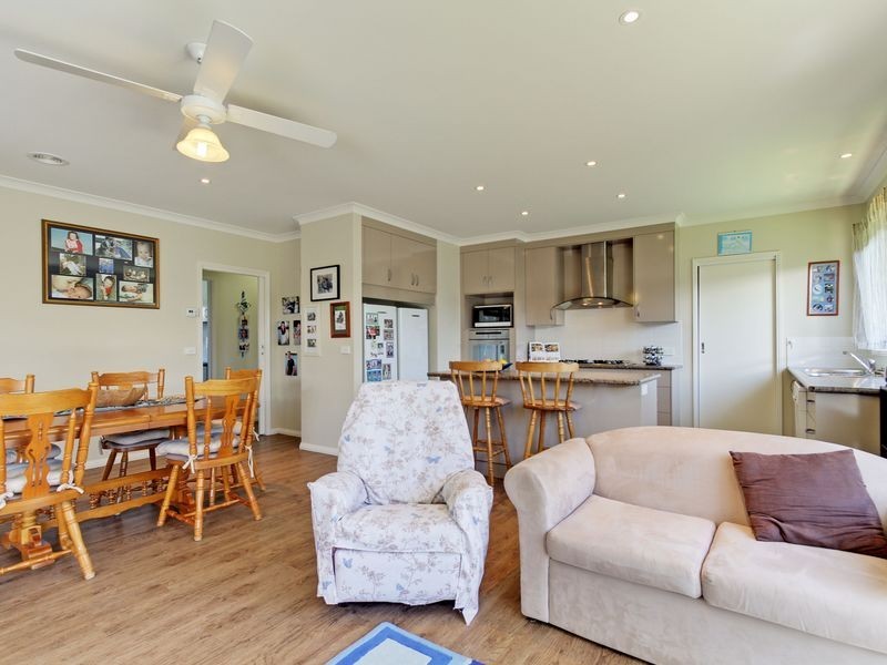 5 Speechley Court, Sale VIC 3850