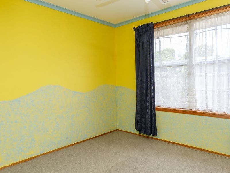 10 Treloar Street, Sale VIC 3850