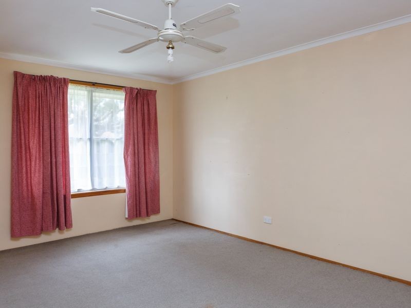 10 Treloar Street, Sale VIC 3850