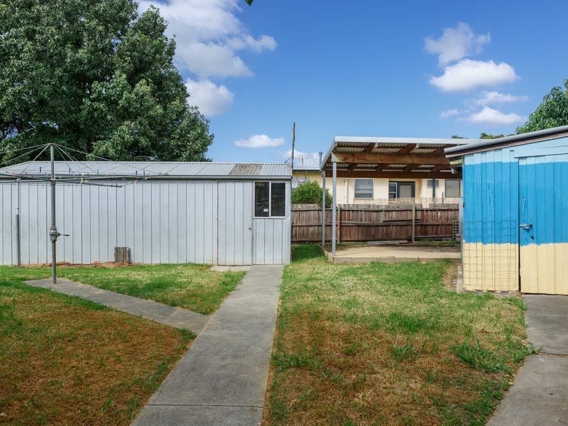 10 Treloar Street, Sale VIC 3850
