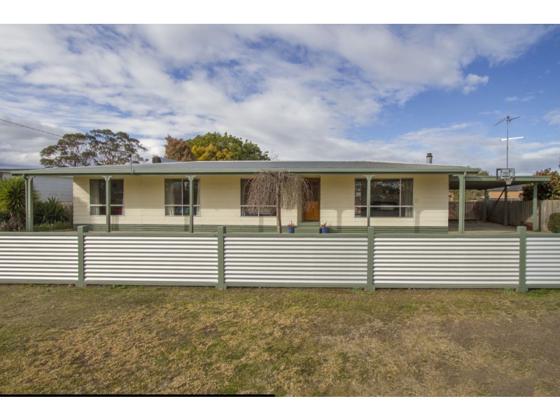 66 McFarlane Street, Stratford VIC 3862