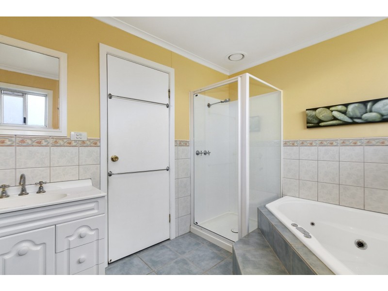 66 McFarlane Street, Stratford VIC 3862