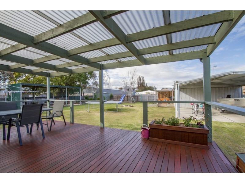 66 McFarlane Street, Stratford VIC 3862