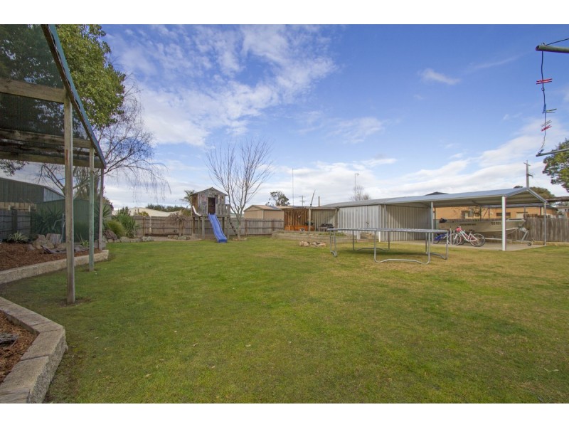 66 McFarlane Street, Stratford VIC 3862