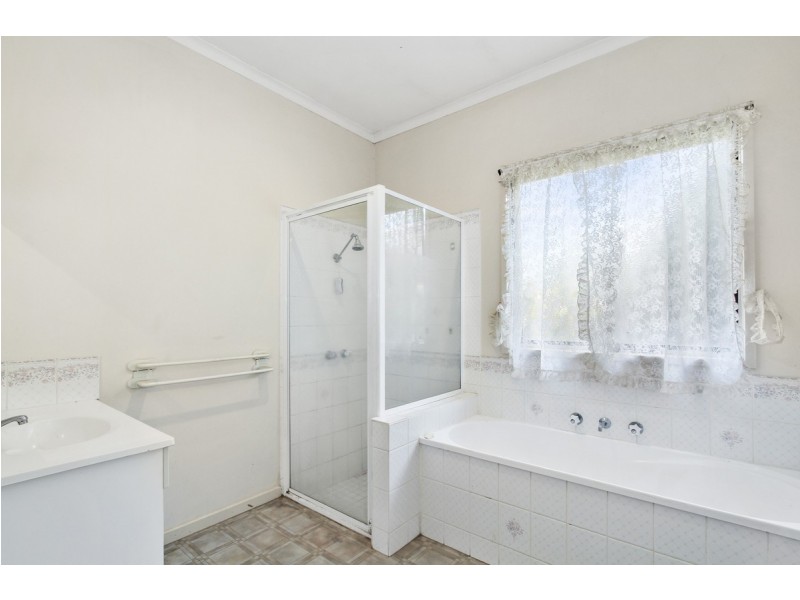 25 Coverdale Drive, Sale VIC 3850