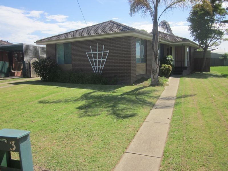 3 Jackson Avenue, Sale VIC 3850