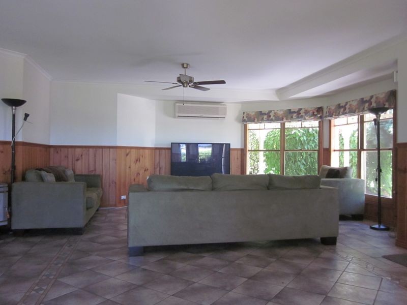 163 Cobb Road, Longford VIC 3851