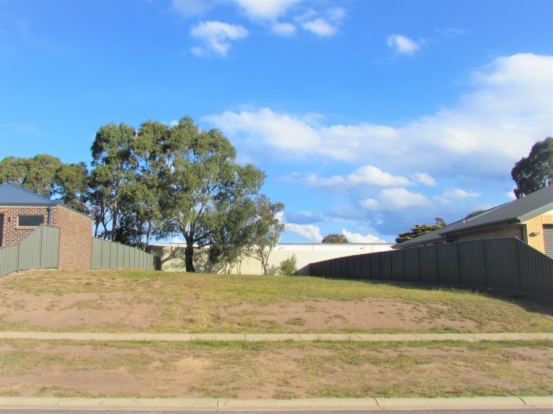 33 Relph Avenue, Sale VIC 3850