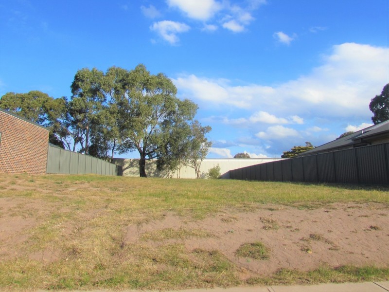 33 Relph Avenue, Sale VIC 3850