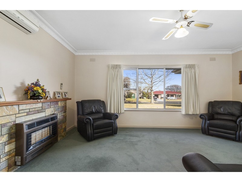 17 Jones Street, Stratford VIC 3862