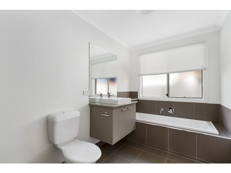 2/112 Tyers Street, Stratford VIC 3862