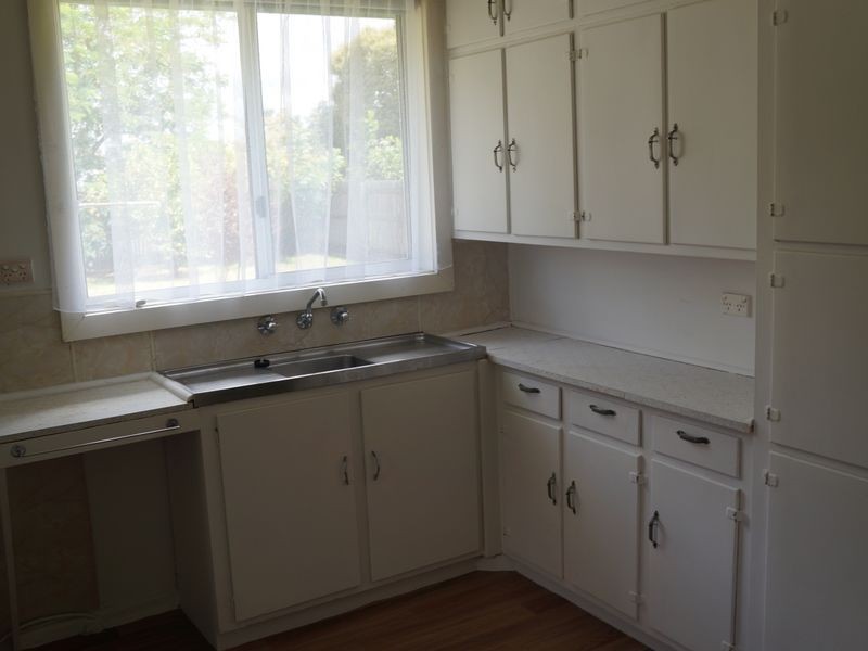 6 Hagenauer Street, Sale VIC 3850