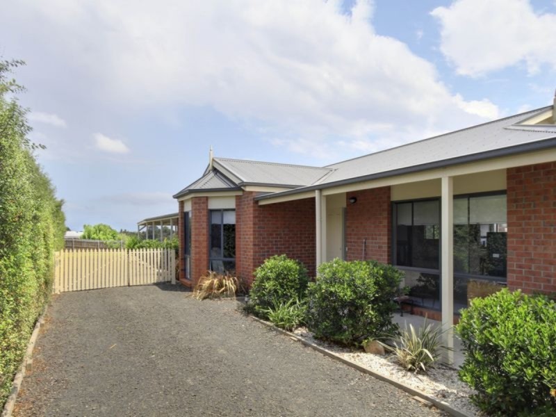 14 Buckley Street, Stratford VIC 3862