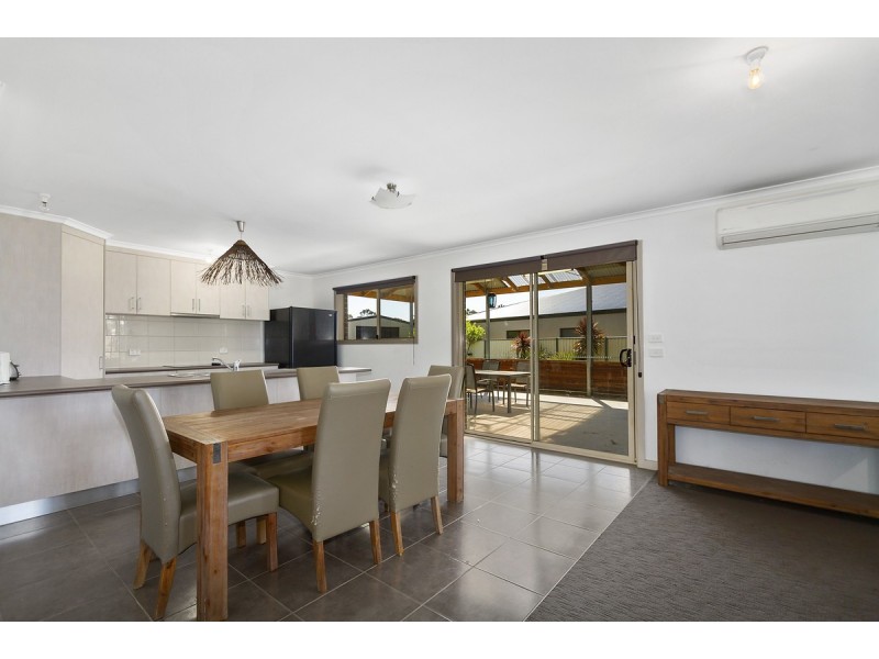 7 Gilchrist Court, Stratford VIC 3862