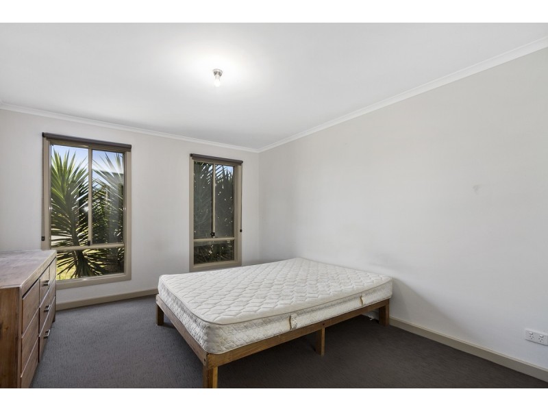 7 Gilchrist Court, Stratford VIC 3862