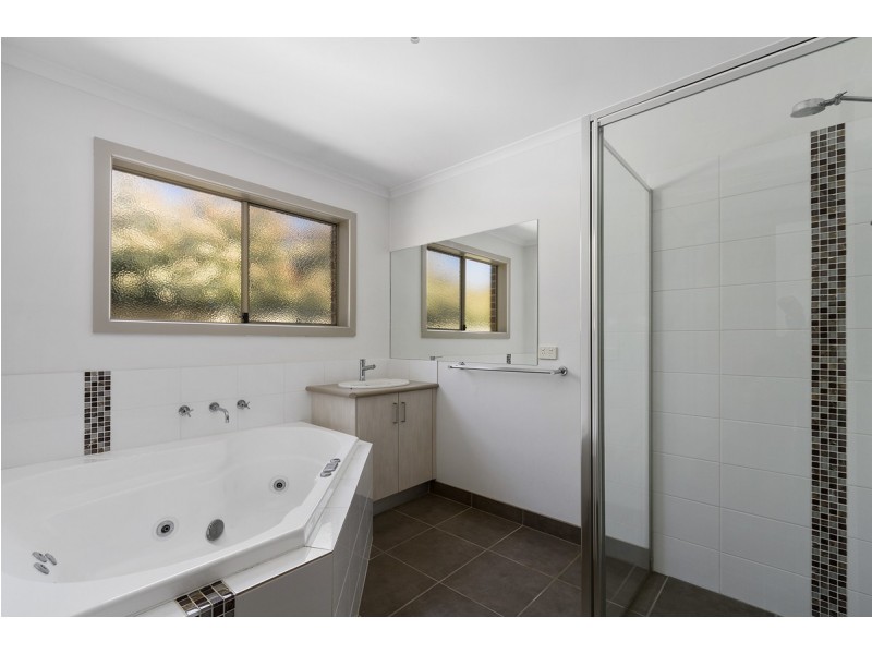 7 Gilchrist Court, Stratford VIC 3862