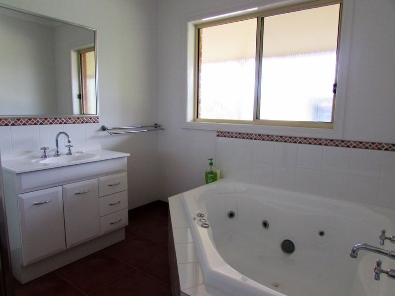 153 Grassdale Road, Sale VIC 3850