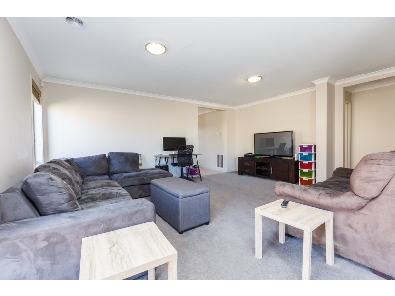 3 Ruthberg Drive, Sale VIC 3850