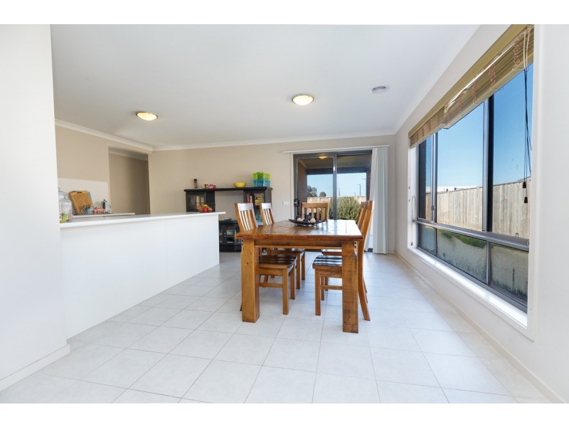 3 Ruthberg Drive, Sale VIC 3850