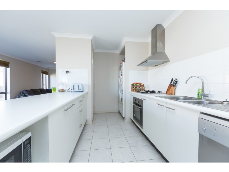 3 Ruthberg Drive, Sale VIC 3850