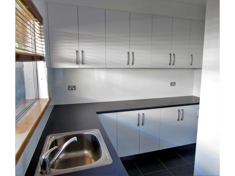 18 Valentine Crescent, Sale VIC 3850