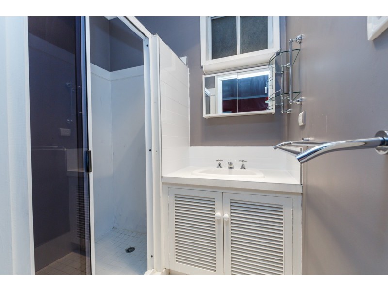 18 Valentine Crescent, Sale VIC 3850