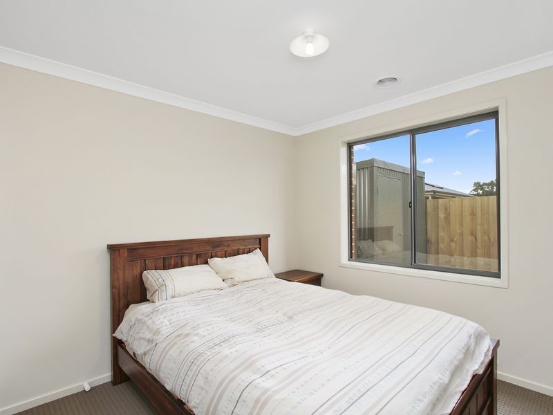 18 Billabong Avenue, Sale VIC 3850