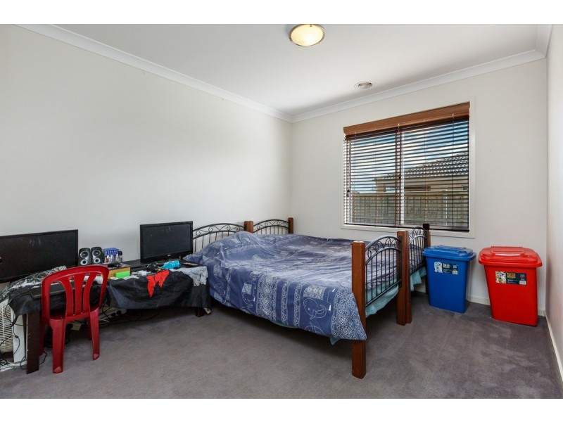 22 Ruthberg Drive, Sale VIC 3850