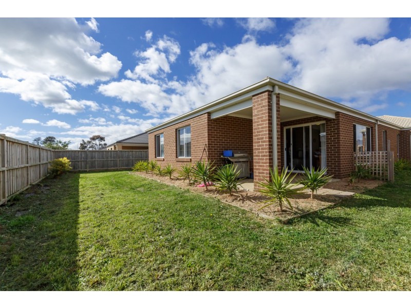 22 Ruthberg Drive, Sale VIC 3850