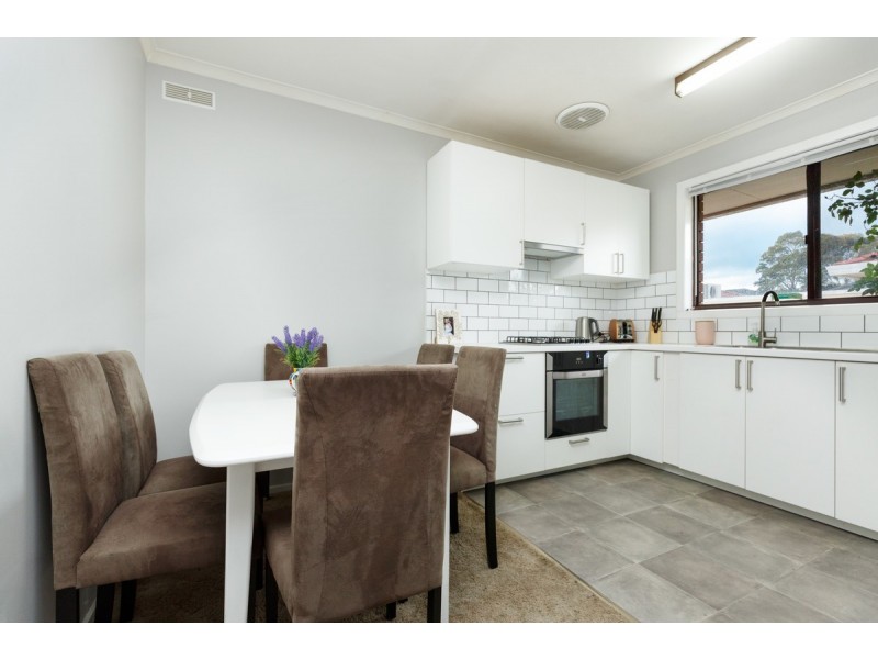 1/10-12 Glass Street, Sale VIC 3850