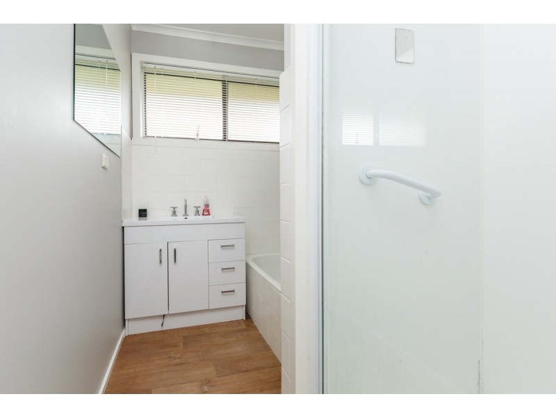 1/10-12 Glass Street, Sale VIC 3850