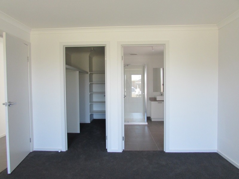 7 Billabong Avenue, Sale VIC 3850