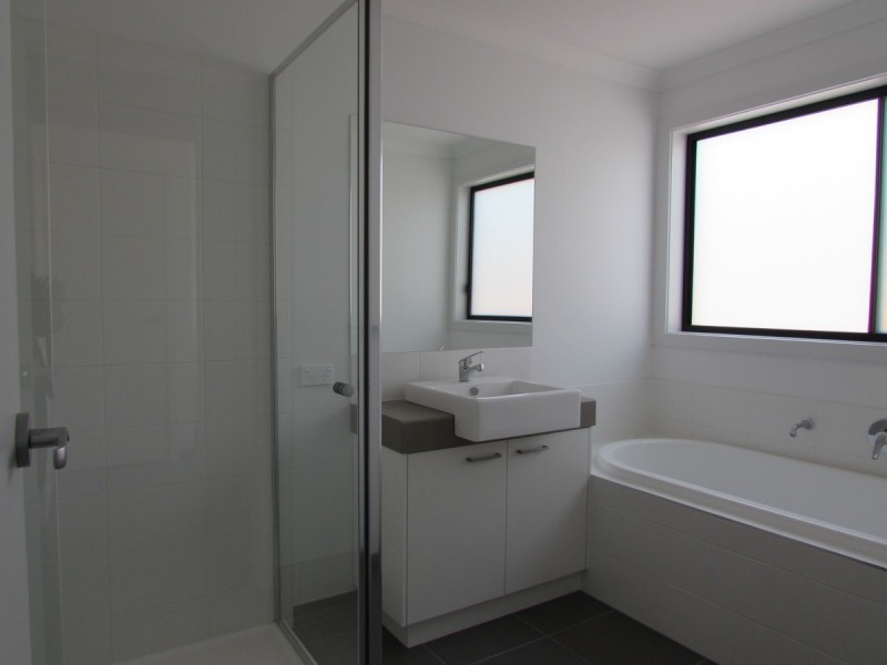 7 Billabong Avenue, Sale VIC 3850