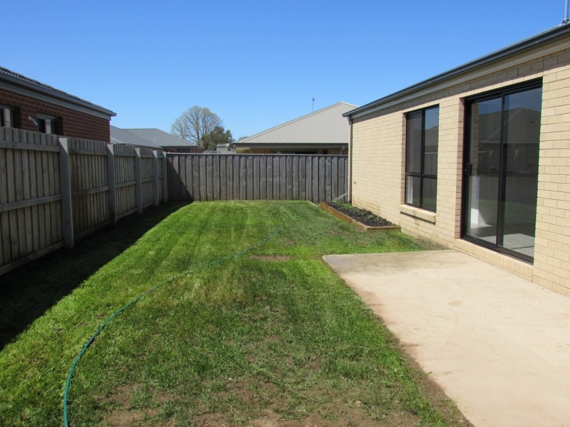 7 Billabong Avenue, Sale VIC 3850