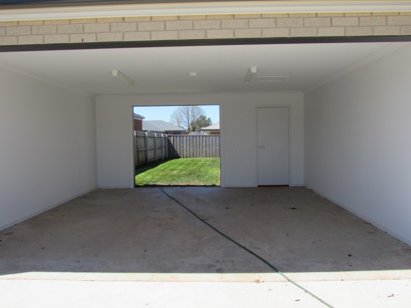 7 Billabong Avenue, Sale VIC 3850