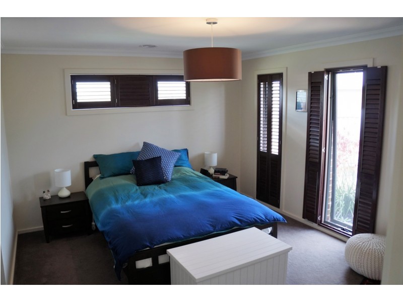 11 Stuart Place, Sale VIC 3850