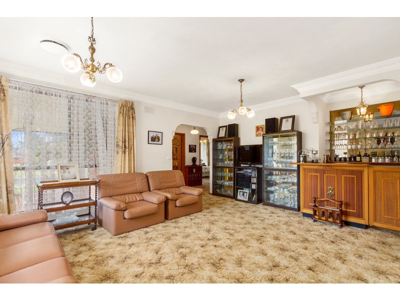 1 Julie Court, Sale VIC 3850