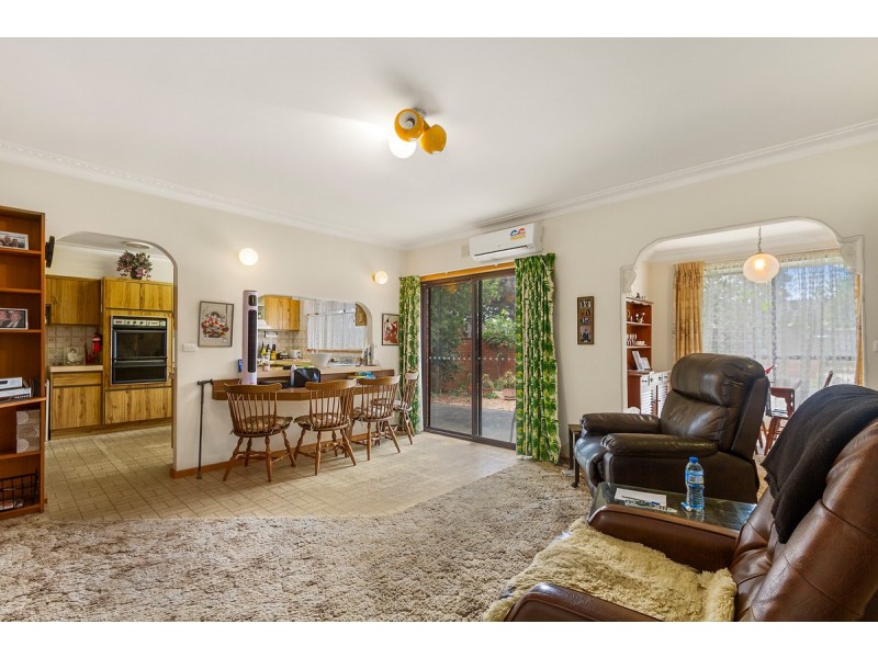 1 Julie Court, Sale VIC 3850