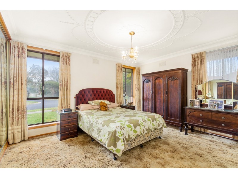 1 Julie Court, Sale VIC 3850